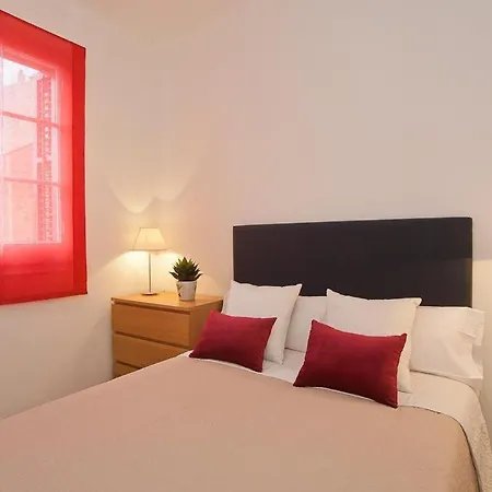 Apartment En Avenida Gaudi Barcelona