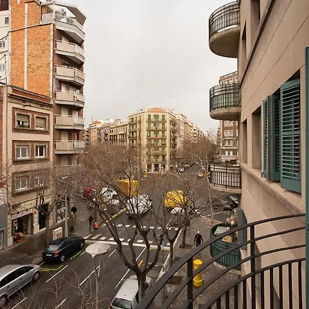 En Avenida Gaudi Barcelona